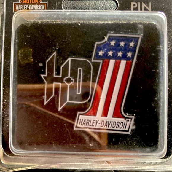 Harley Davidson #1 Pin. Brand New! - Picture 1 of 1